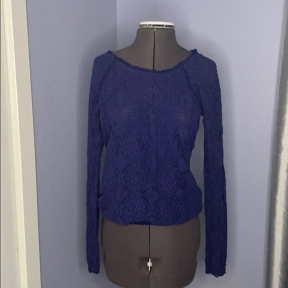 FREE PEOPLE top size M blue lace top